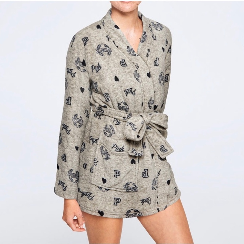 💕VS PINK GREY LOGO TEDDY PLUSH ROBE